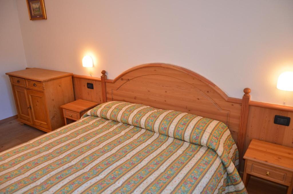 Casa Tomaselli Lejlighedshotel Pellizzano Værelse billede